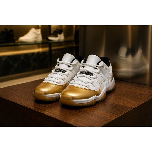 Nike Air Jordan 11 Retro Low Closing Ceremony Size 10.5 White 528895-103 main image 4